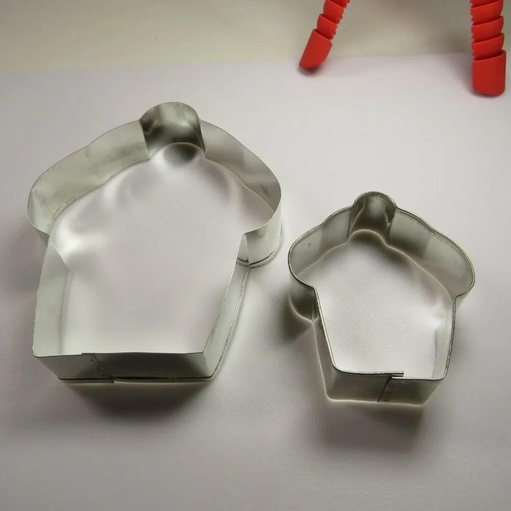 Cookie Cutters Metal Cupcake Large & Small Shape
